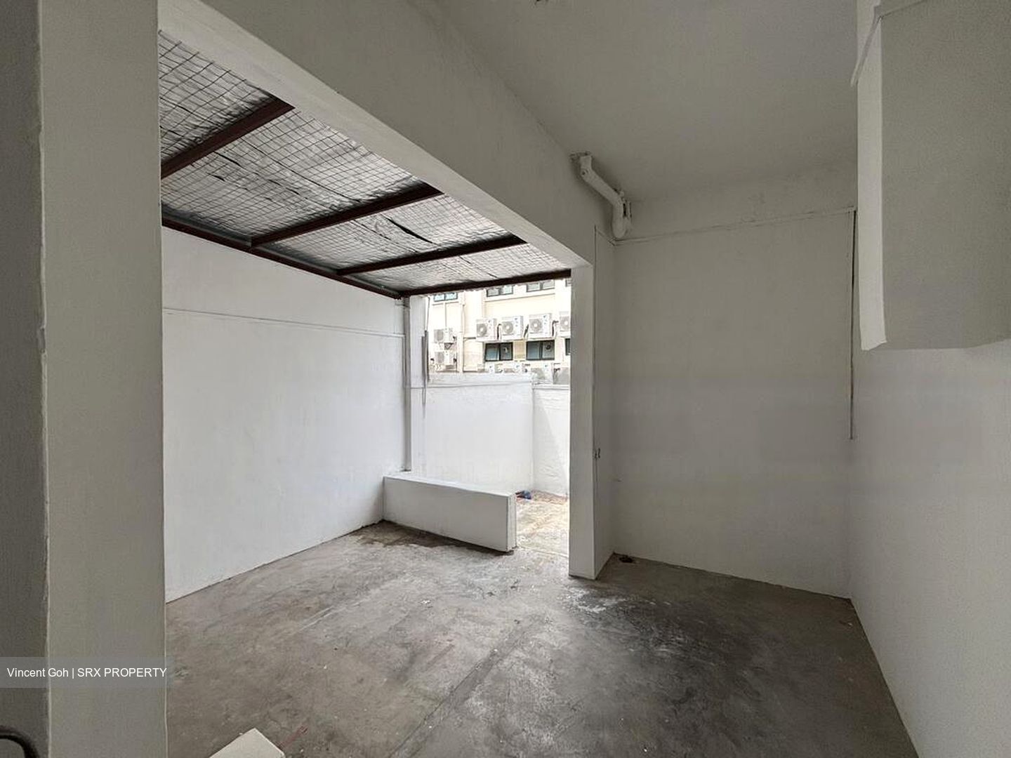 Upper Serangoon Road (D19), Shop House #555904111